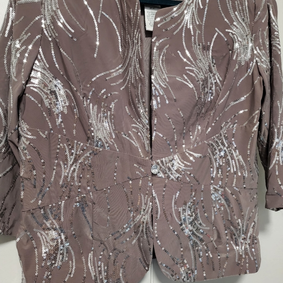 Beautiful Purple Dress Set - Picture 6 of 11